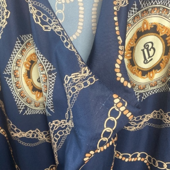 CHICME LB initial golden chain print // 2XL-3XL - Picture 7 of 10